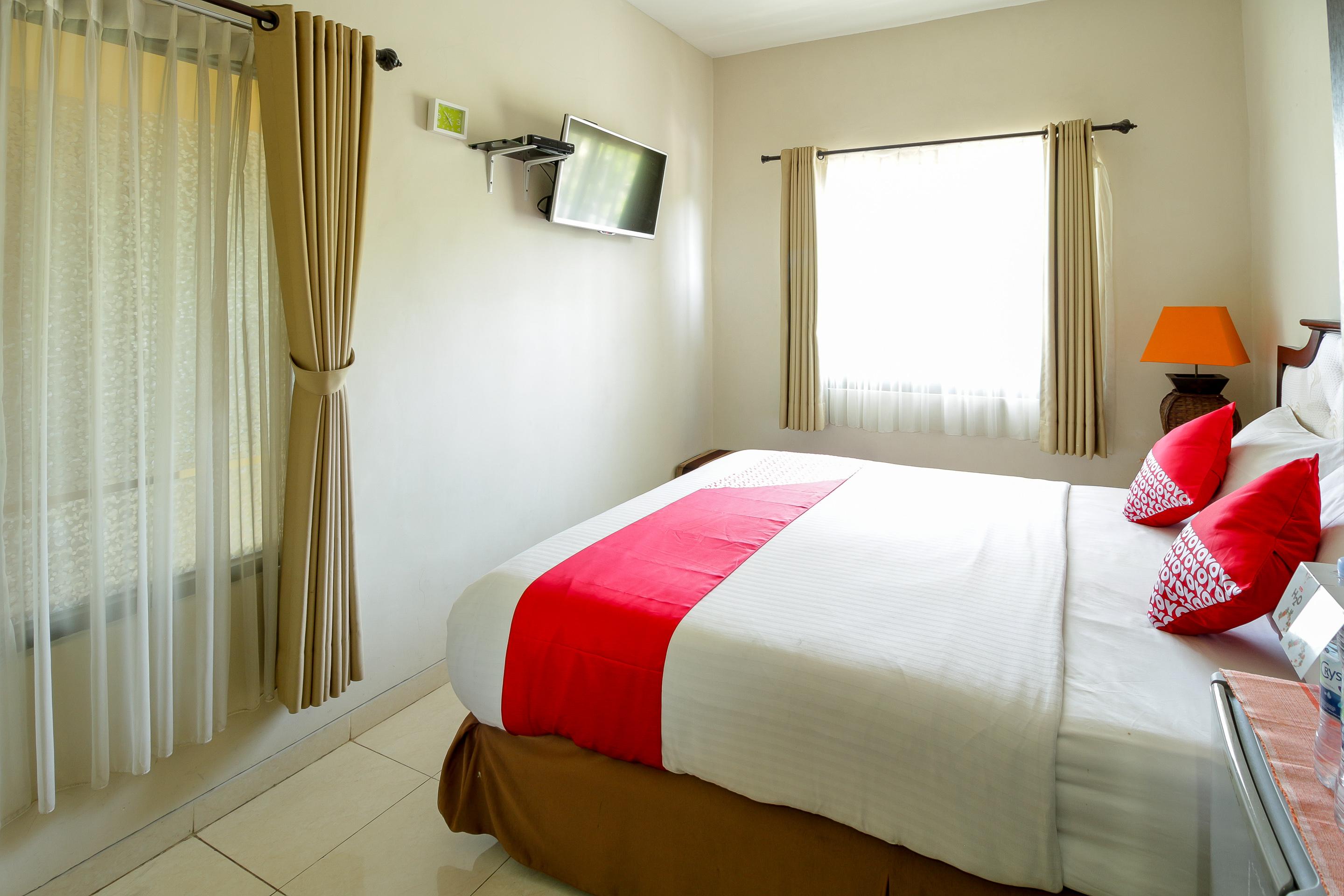 Oyo 734 Tuban Torres Accomodation Кута Экстерьер фото